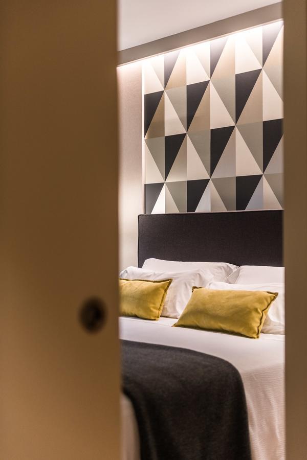 Up Rooms Vic Hotel エクステリア 写真